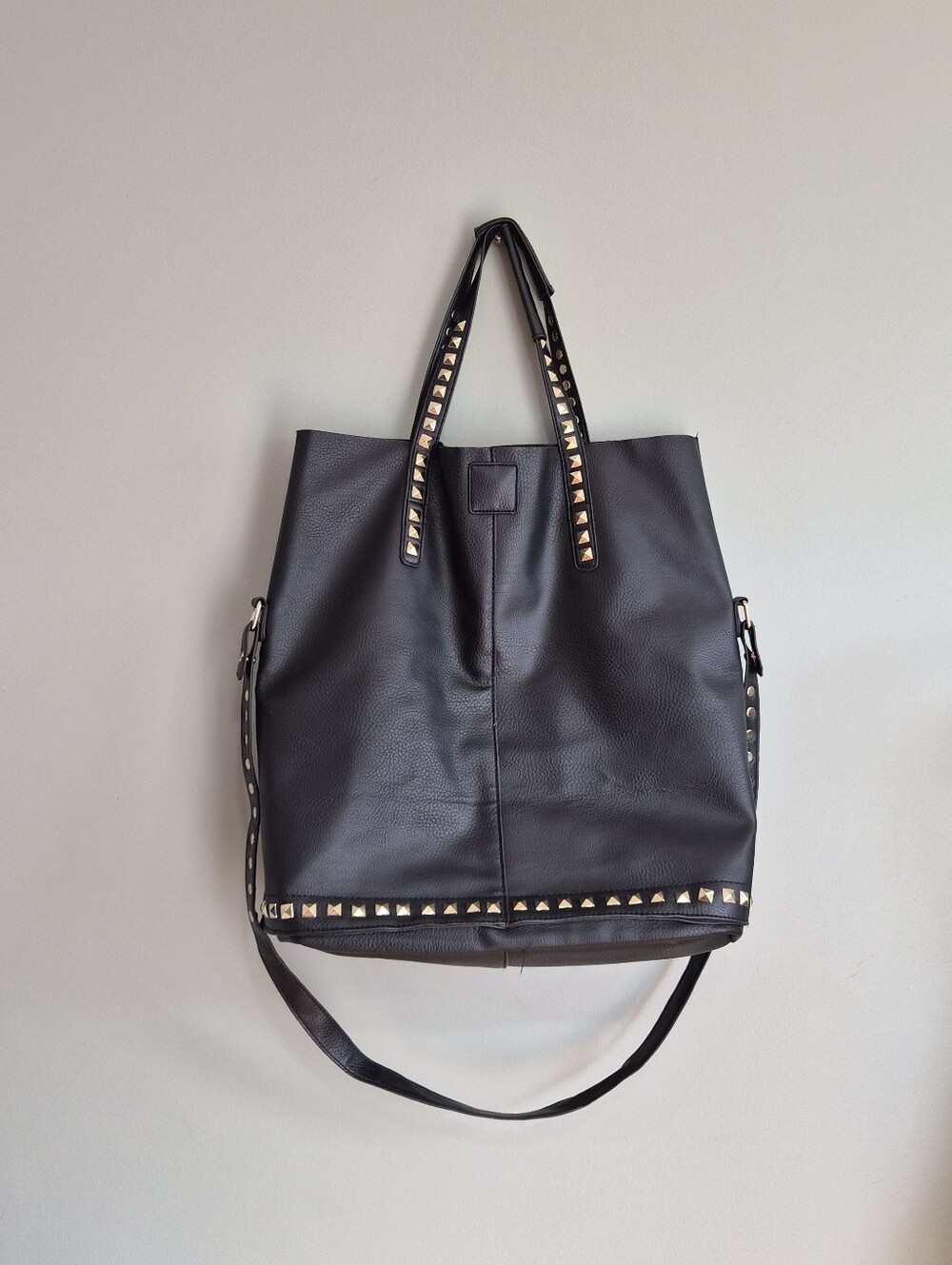 Capelli Of New York Black Stud-Trim Leather Tote Bag